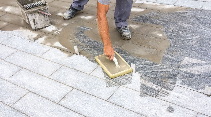 Professional gutter cleaning in Huntington, WV